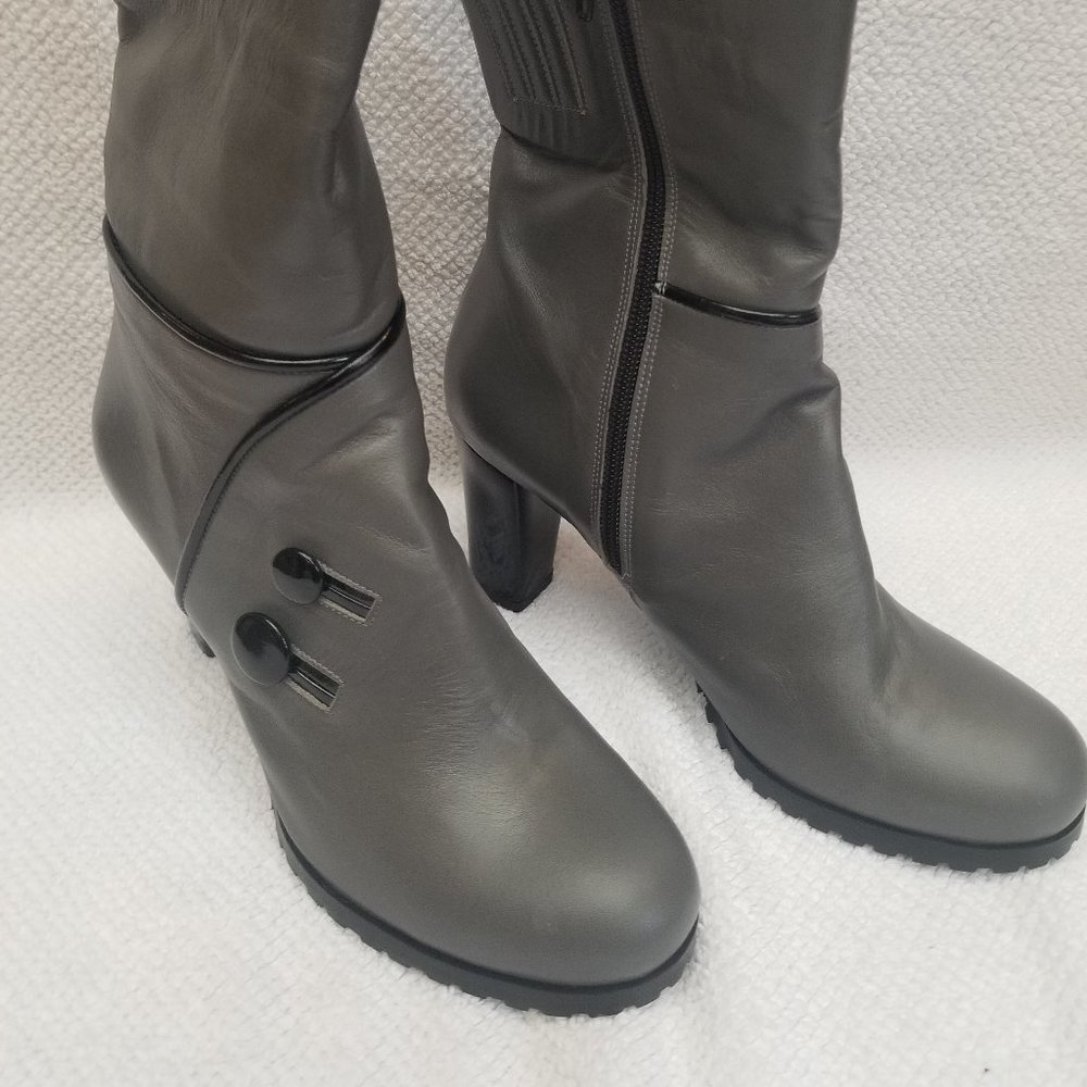 Interesting grey leather short heeled boot. New and unworn.